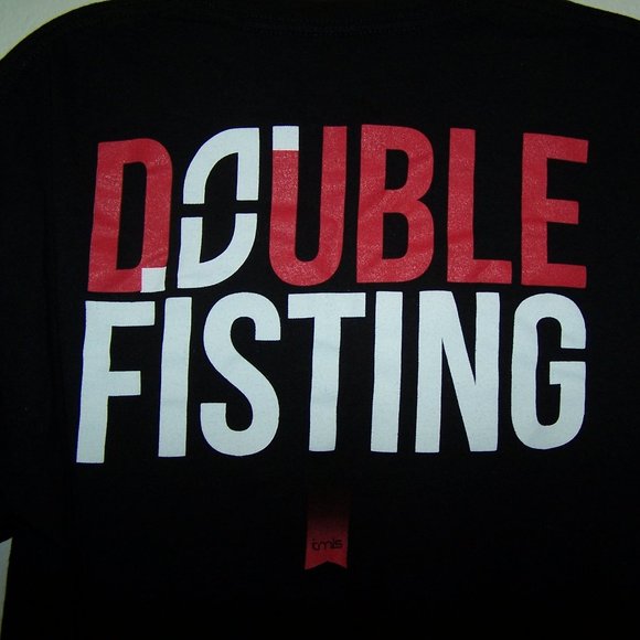 TMLS MEN'S DOUBLE FISTING GRAPHIC T-SHIRT S3508 - Picture 10 of 11